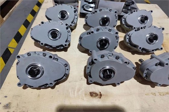 上海艾思捷制冰機減速機.jpg